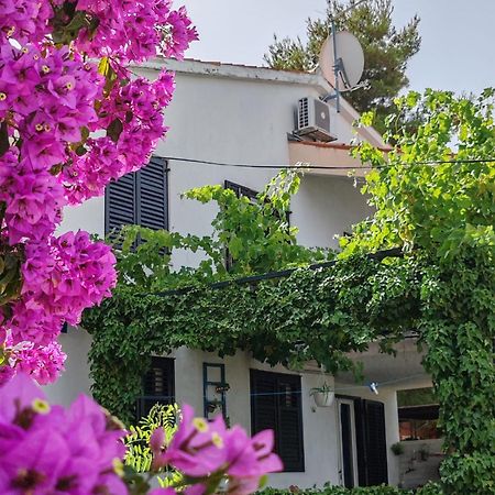 Apartments Markotic كليك المظهر الخارجي الصورة